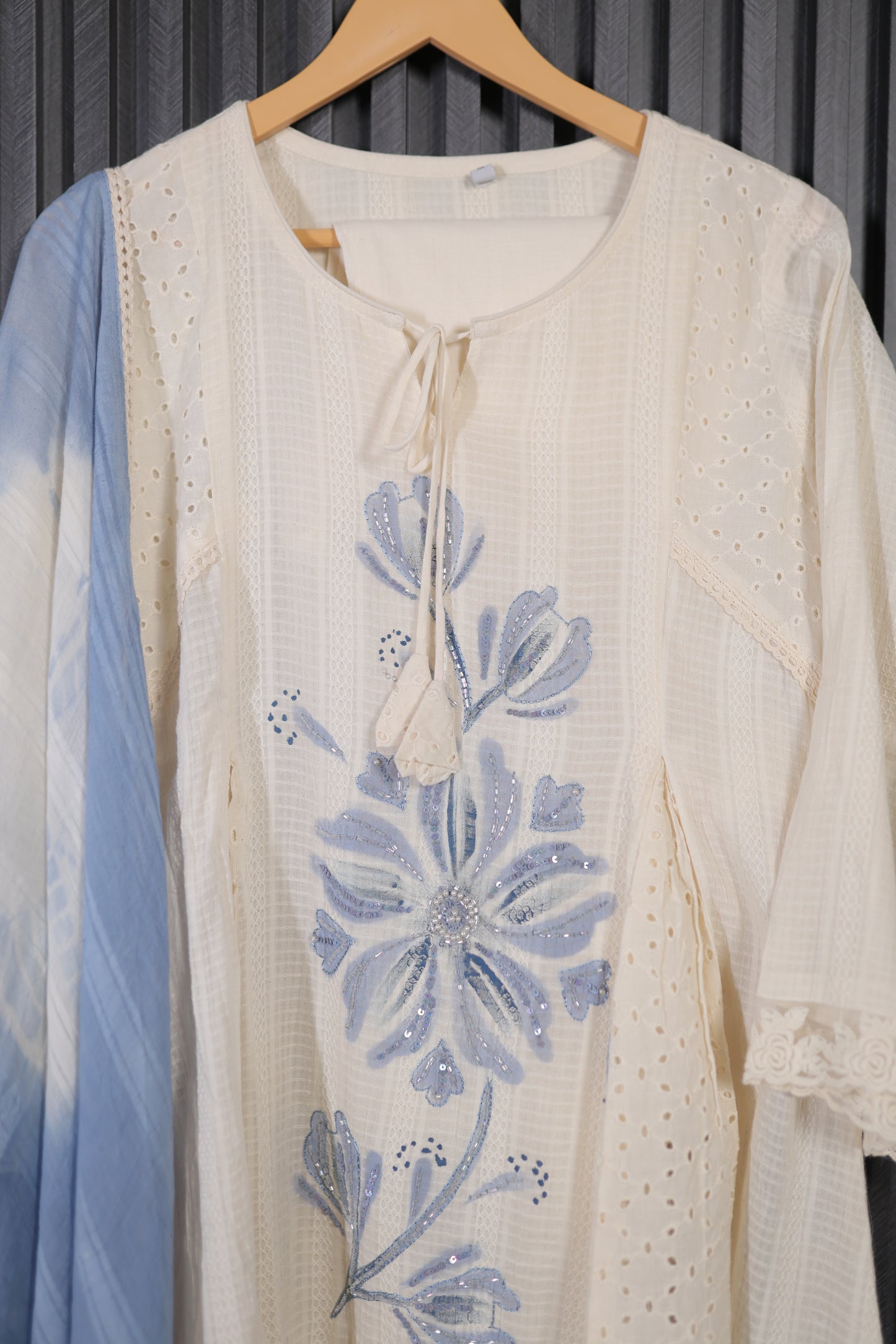 Ivory Bliss Embroidered Kurta Set